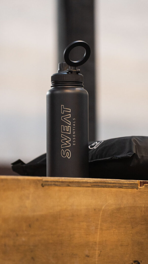 Black&Silver sweatFLASK (32oz/946ml) - Image 3
